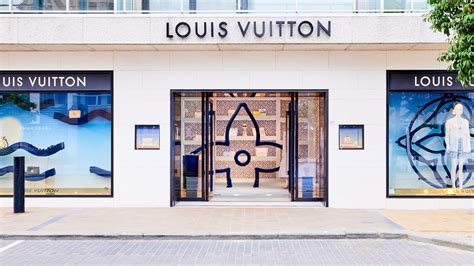 louis vuitton knokke heist openingsuren|louis vuitton heist.